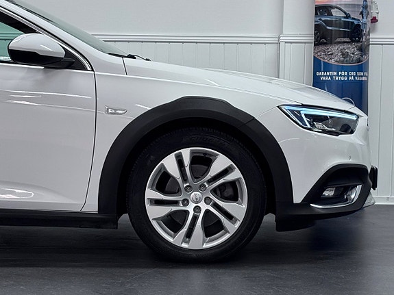 Opel Insignia Country Tourer 7 of 27