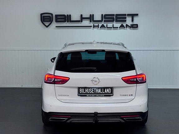 Opel Insignia Country Tourer 9 of 27