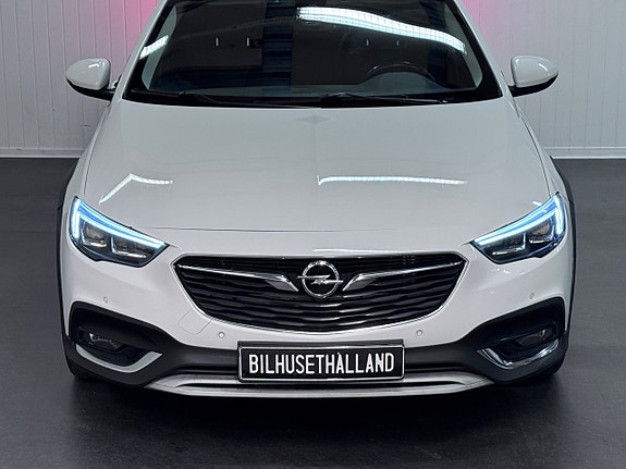 Opel Insignia Country Tourer 4 of 5