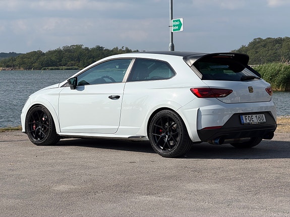 Seat Leon 4 of 5