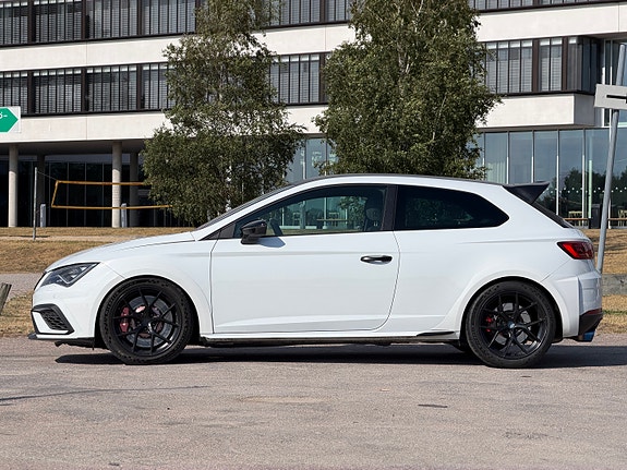 Seat Leon 3 of 5