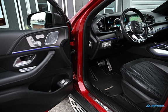 Mercedes-Benz GLE53 6 of 26