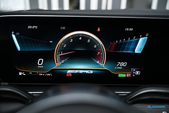 Mercedes-Benz GLE53 20 of 26