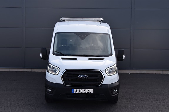 Ford Transit 8 of 24