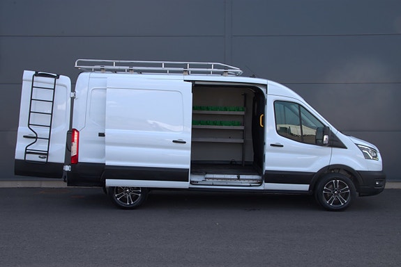 Ford Transit 2 of 5