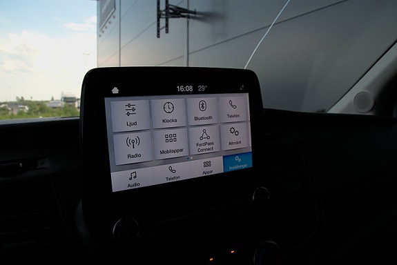 Ford Transit 21 of 24