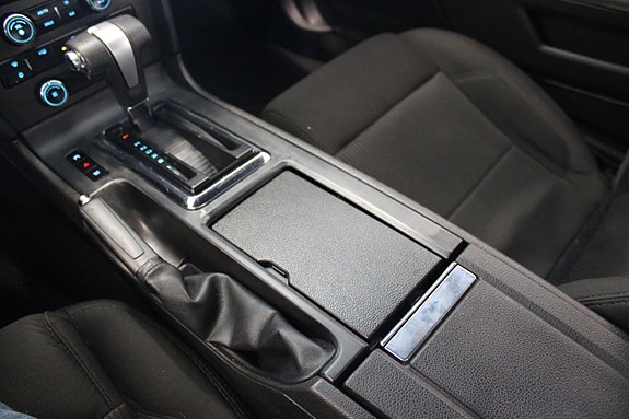 Ford Mustang 13 of 15