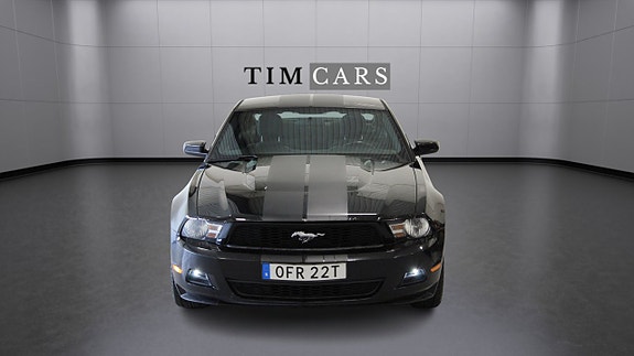 Ford Mustang 3 of 15