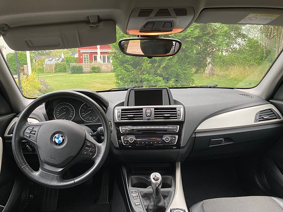 BMW 118i 5 of 5