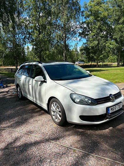 Volkswagen Golf VI 4 of 5