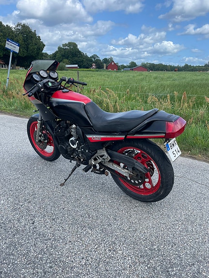 Yamaha XJ600 4 of 5