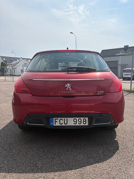 Peugeot 308 3 of 5