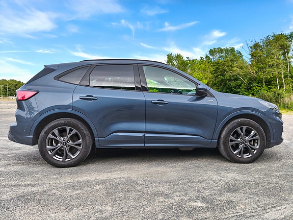 Ford Kuga 3 of 5