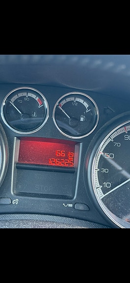 Peugeot 308 4 of 4