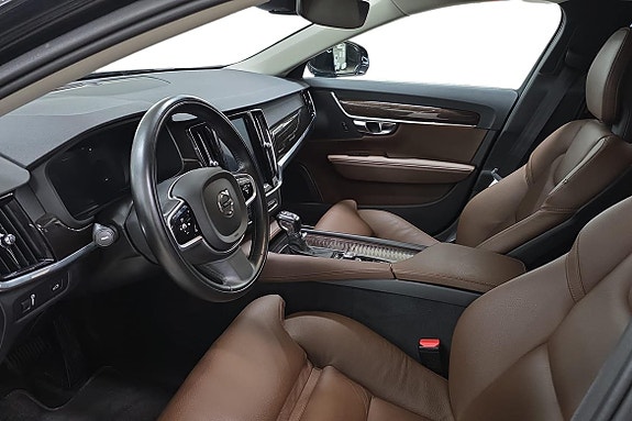 Volvo V90 14 of 22
