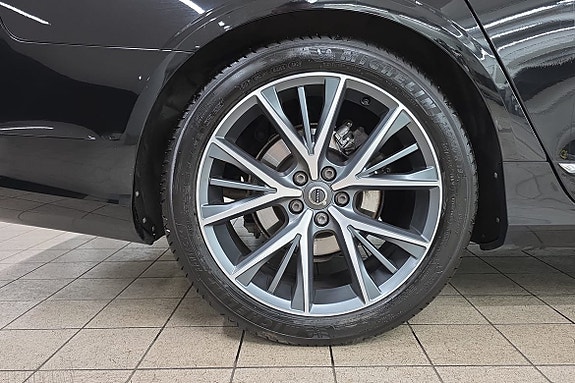 Volvo V90 17 of 22