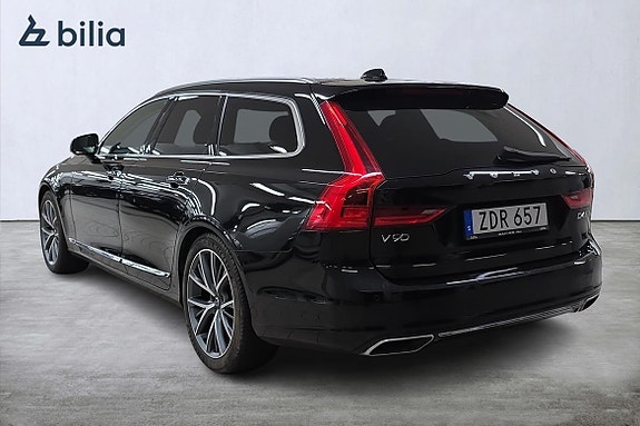 Volvo V90 2 of 22