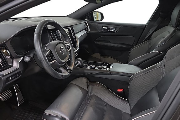 Volvo V60 14 of 25