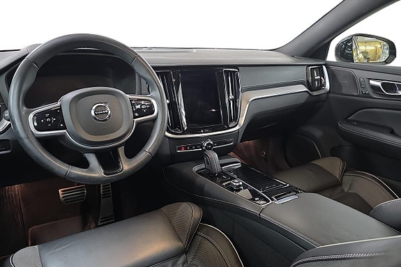Volvo V60 10 of 25