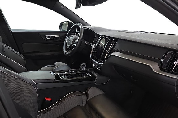 Volvo V60 7 of 25
