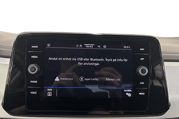 Volkswagen T-Roc 19 of 23