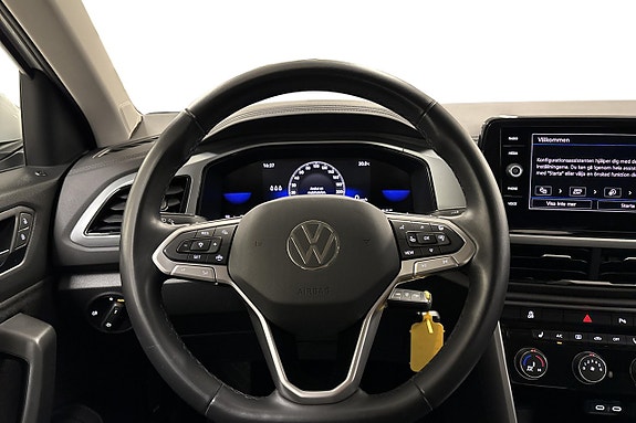 Volkswagen T-Roc 12 of 23