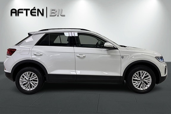 Volkswagen T-Roc 6 of 23