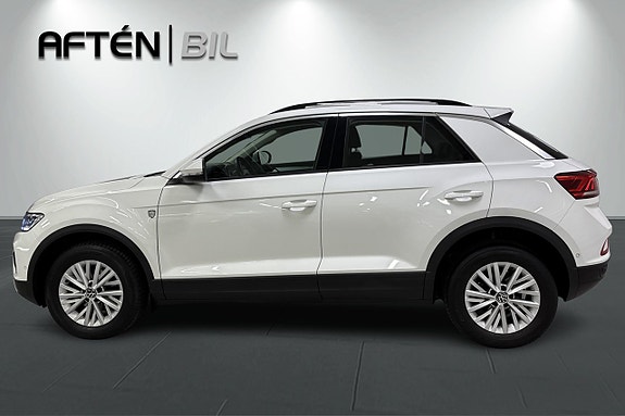 Volkswagen T-Roc 10 of 23