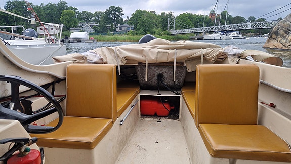 Hardtopp med 60 HP Suzuki i nyskick från 2021 5 of 5