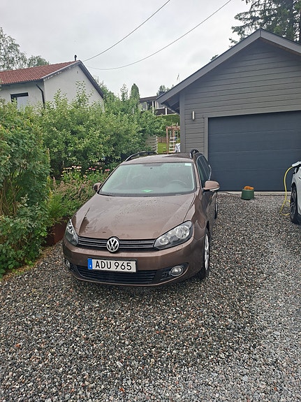 Volkswagen Golf VI 2 of 5