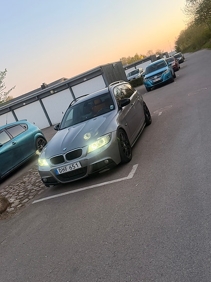 BMW 330d 5 of 5
