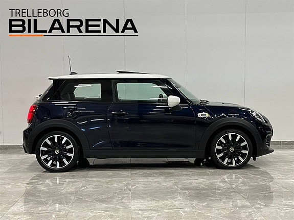 MINI Cooper SE 5 of 5