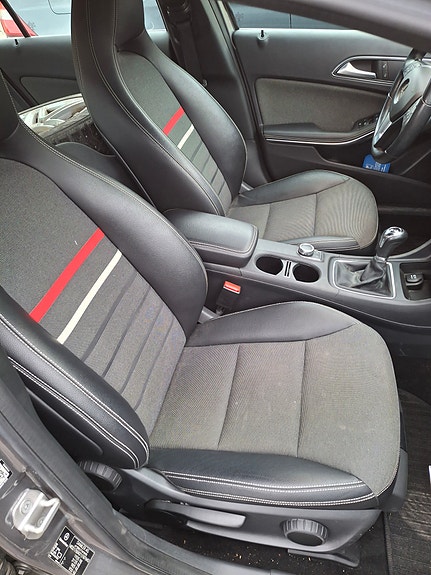Mercedes-Benz A180 3 of 6