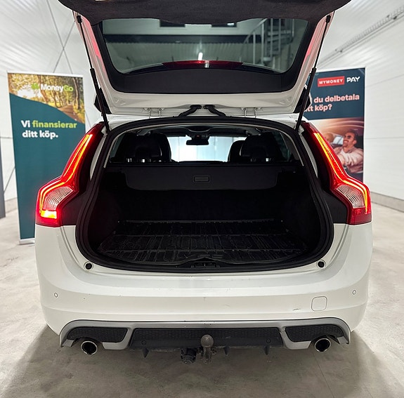 Volvo V60 27 of 29