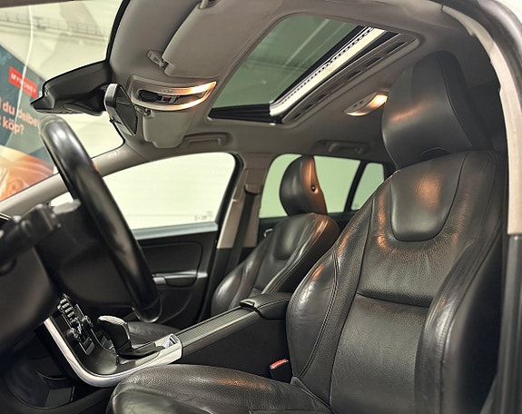 Volvo V60 9 of 29