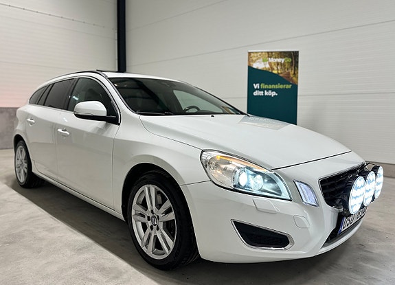 Volvo V60 3 of 29