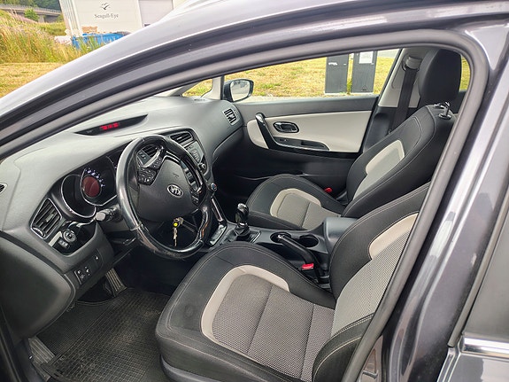 Kia Ceed 7 of 8