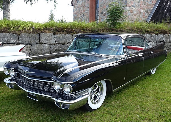 Cadillac Sixty Special 2 of 8