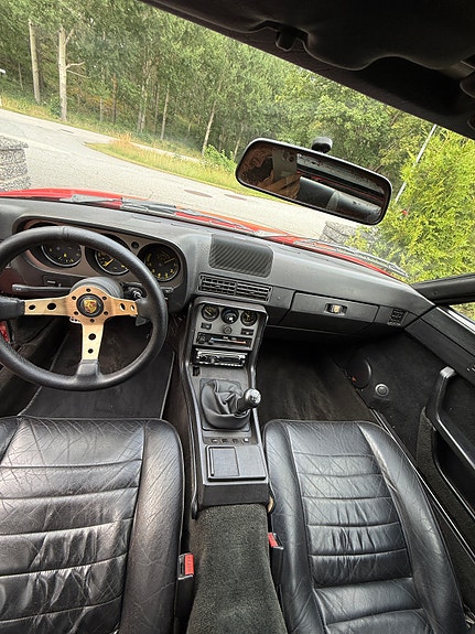 Porsche 944 6 of 11