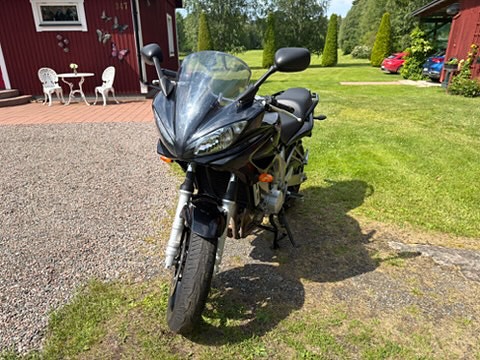 Yamaha FZ6-S 4 of 5