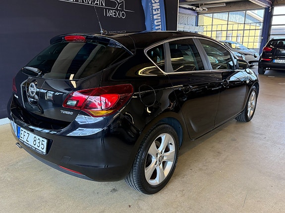 Opel Astra 5 of 5