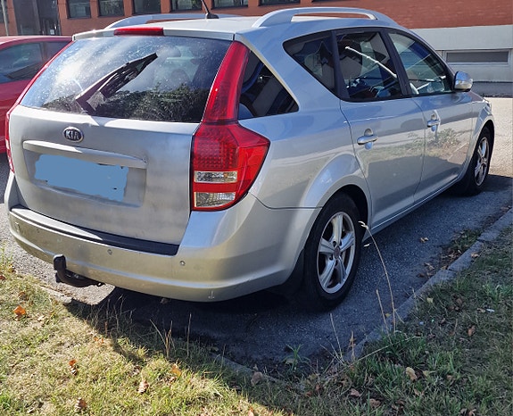 Kia Ceed 4 of 8