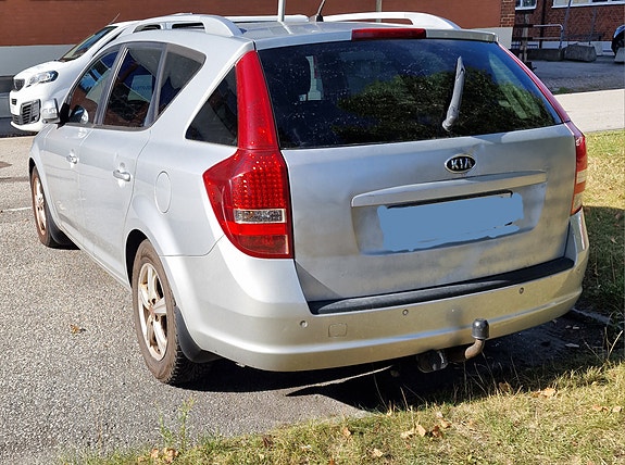 Kia Ceed 3 of 8