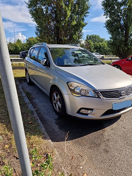 Kia Ceed 5 of 8