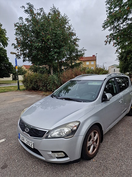Kia Ceed 4 of 4