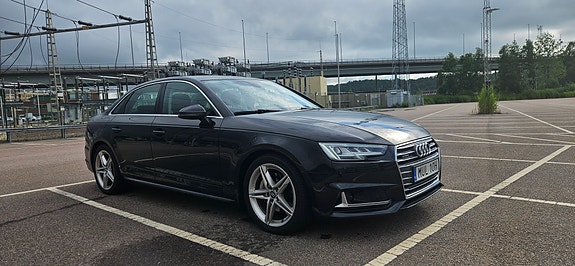 Audi A4 4 of 5