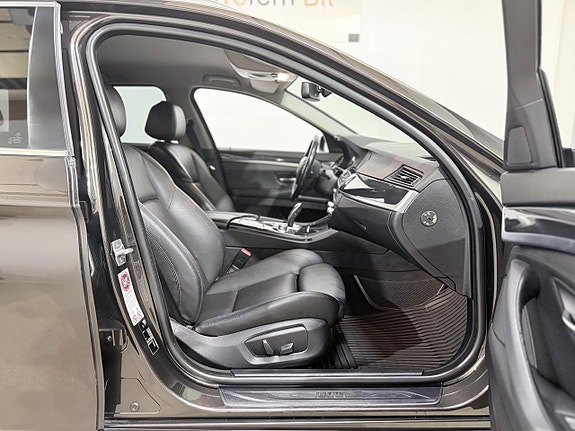 BMW 520d 26 of 28