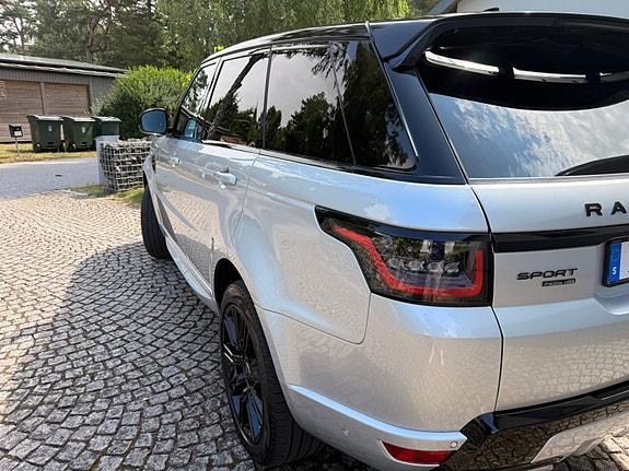 Land Rover Range Rover Sport 21 of 22