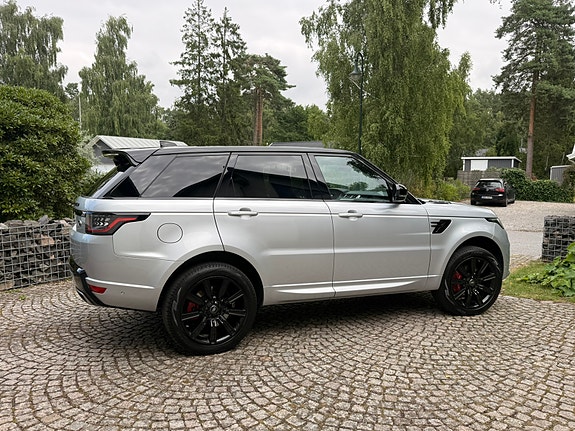 Land Rover Range Rover Sport 4 of 5