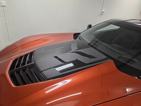 Chevrolet Corvette 3 of 30